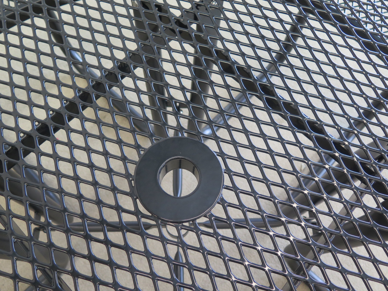 HB24008 picnic table (13)