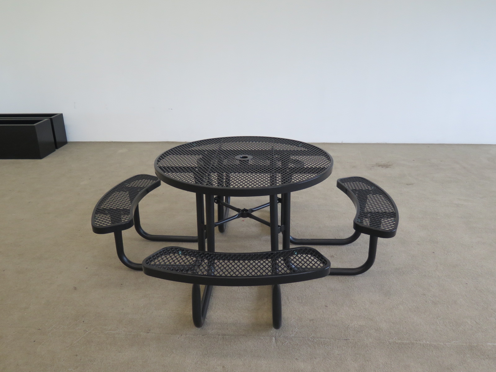 HB24008 picnic table (6)