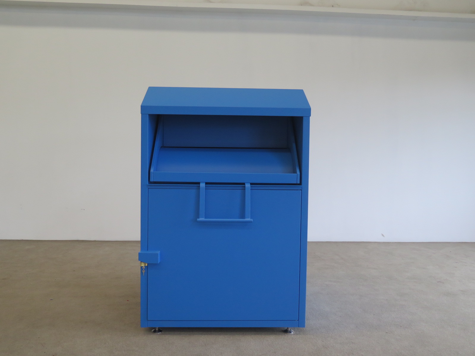 HBS220207 clothing donation bin (1)