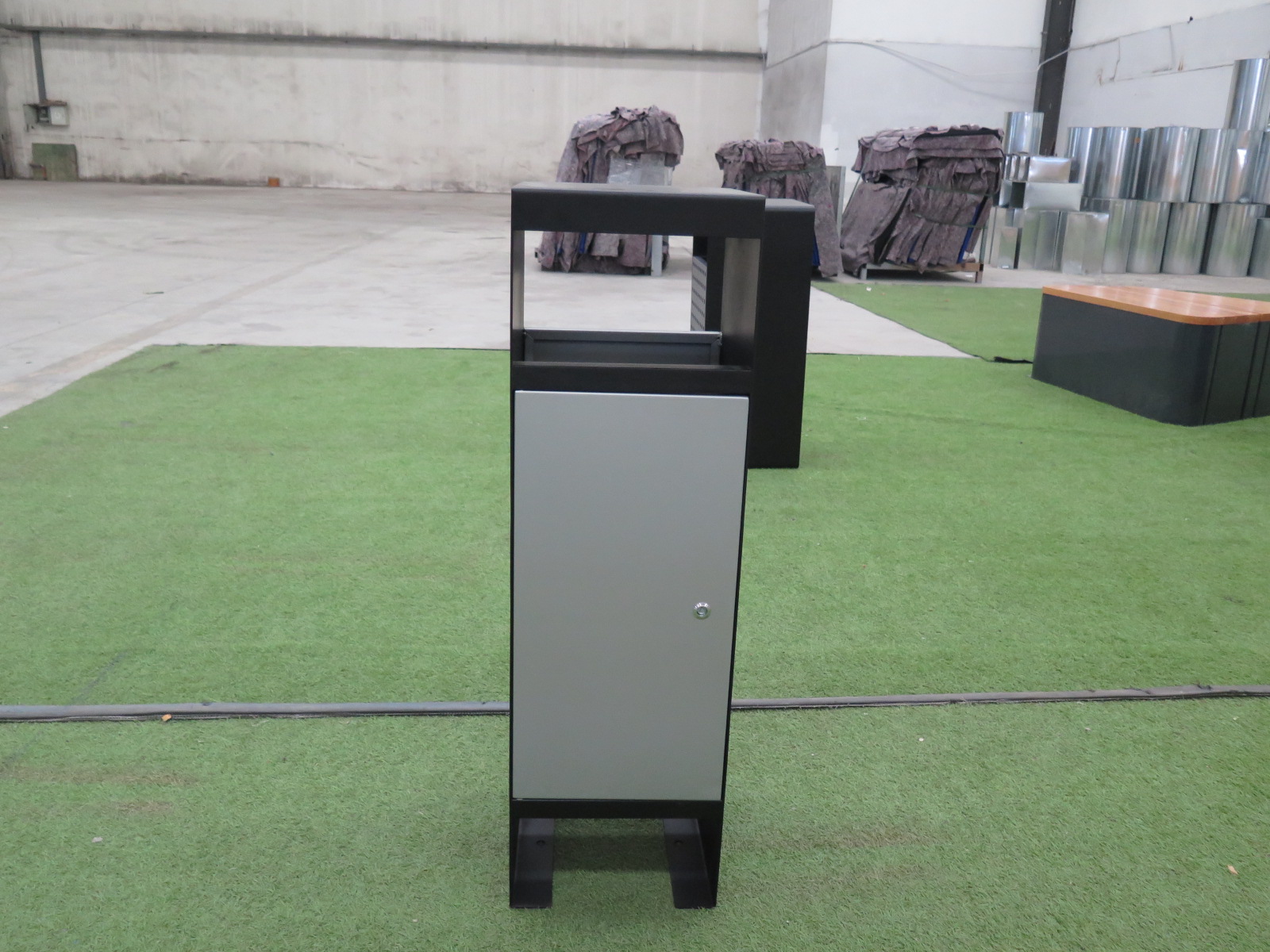 HBS260902 trash can (14)