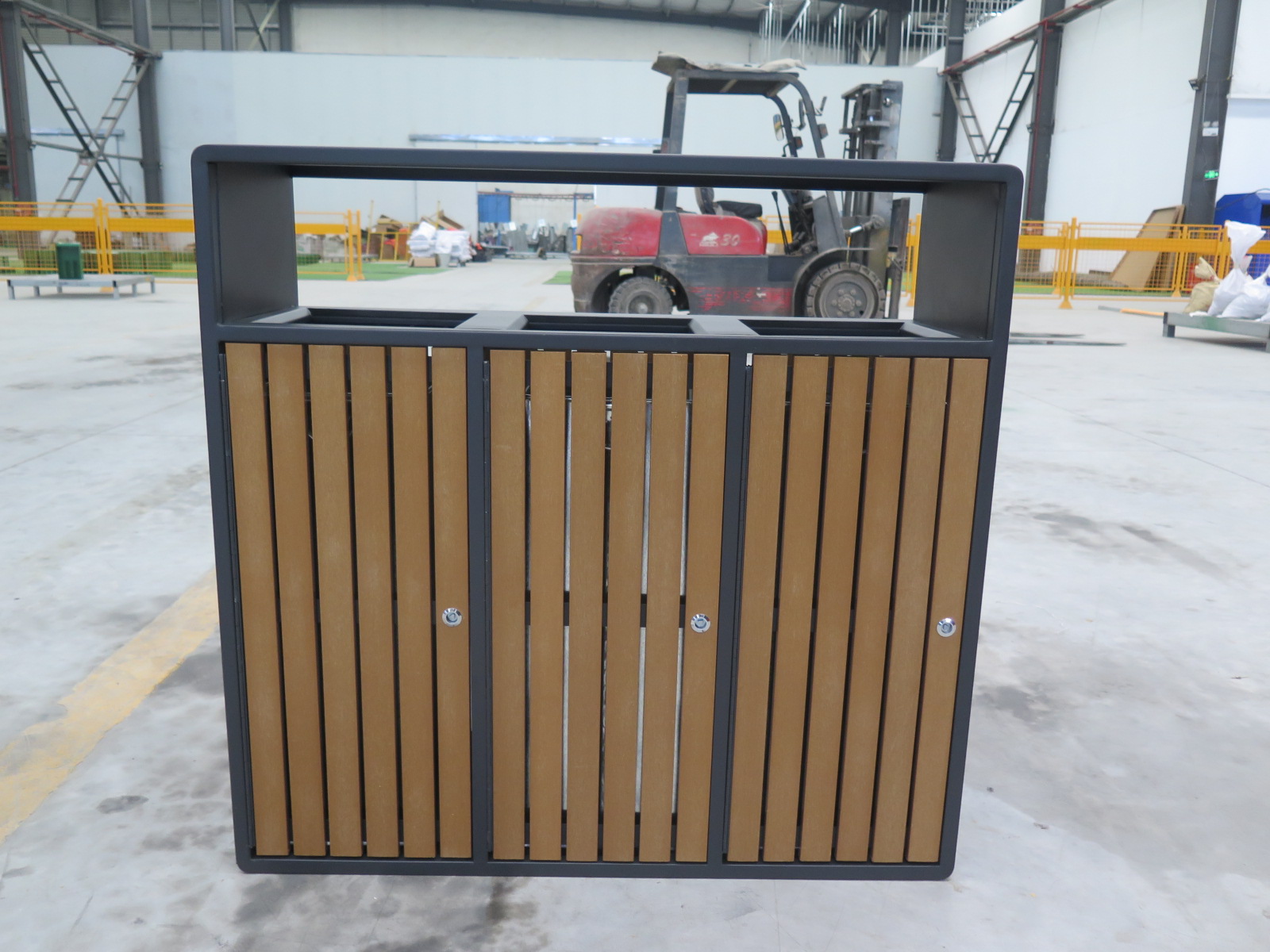 HBW176 outdoor trash can (3)