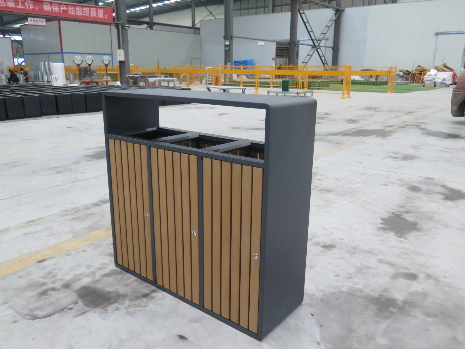 HBW176 outdoor trash can (6)