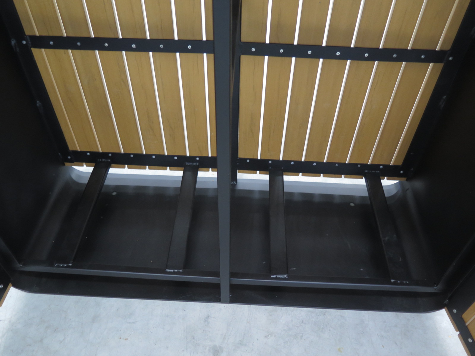 HBW197 outdoor trash can (5)