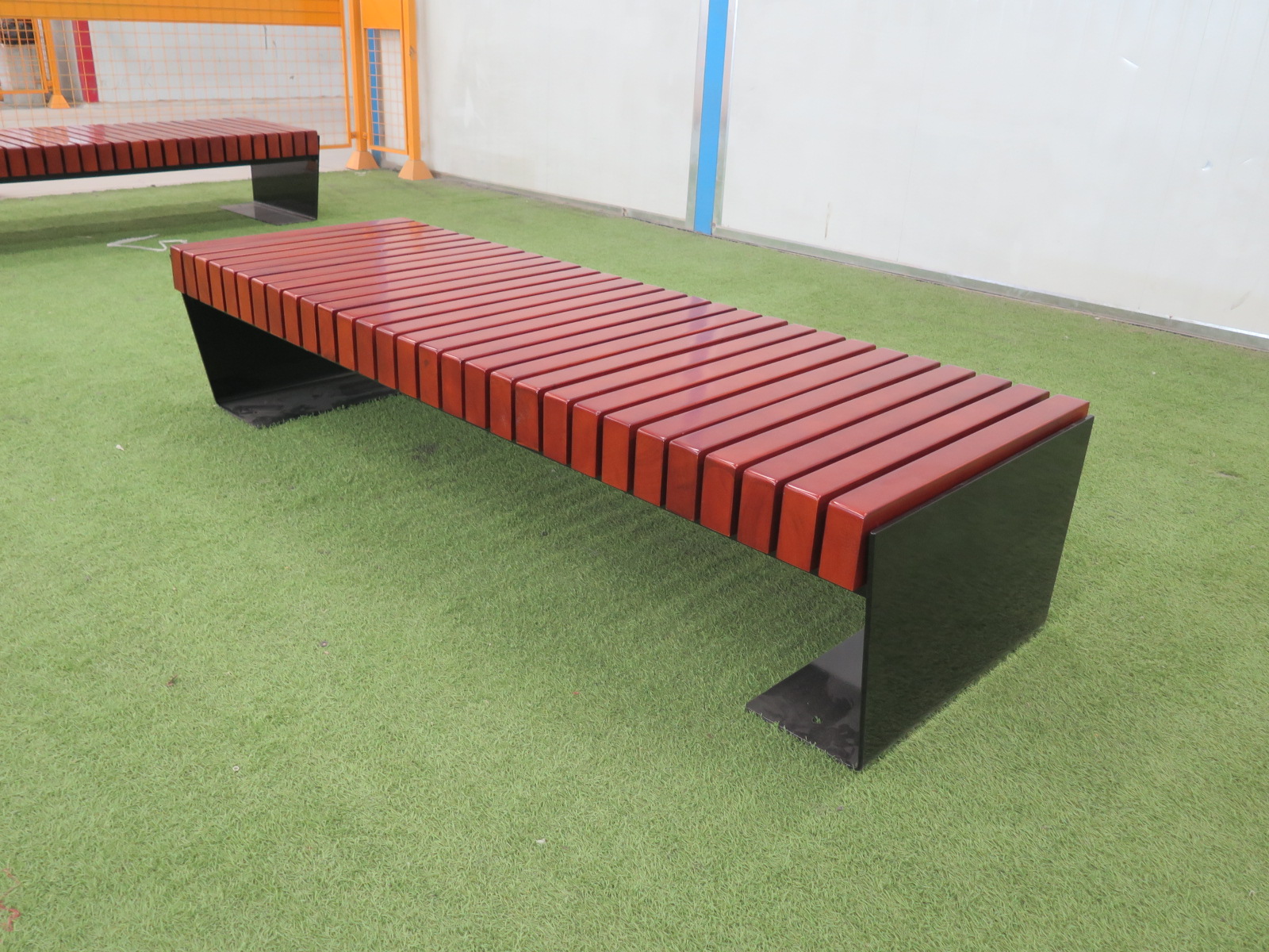 HCW260302 outdoor bench (2)