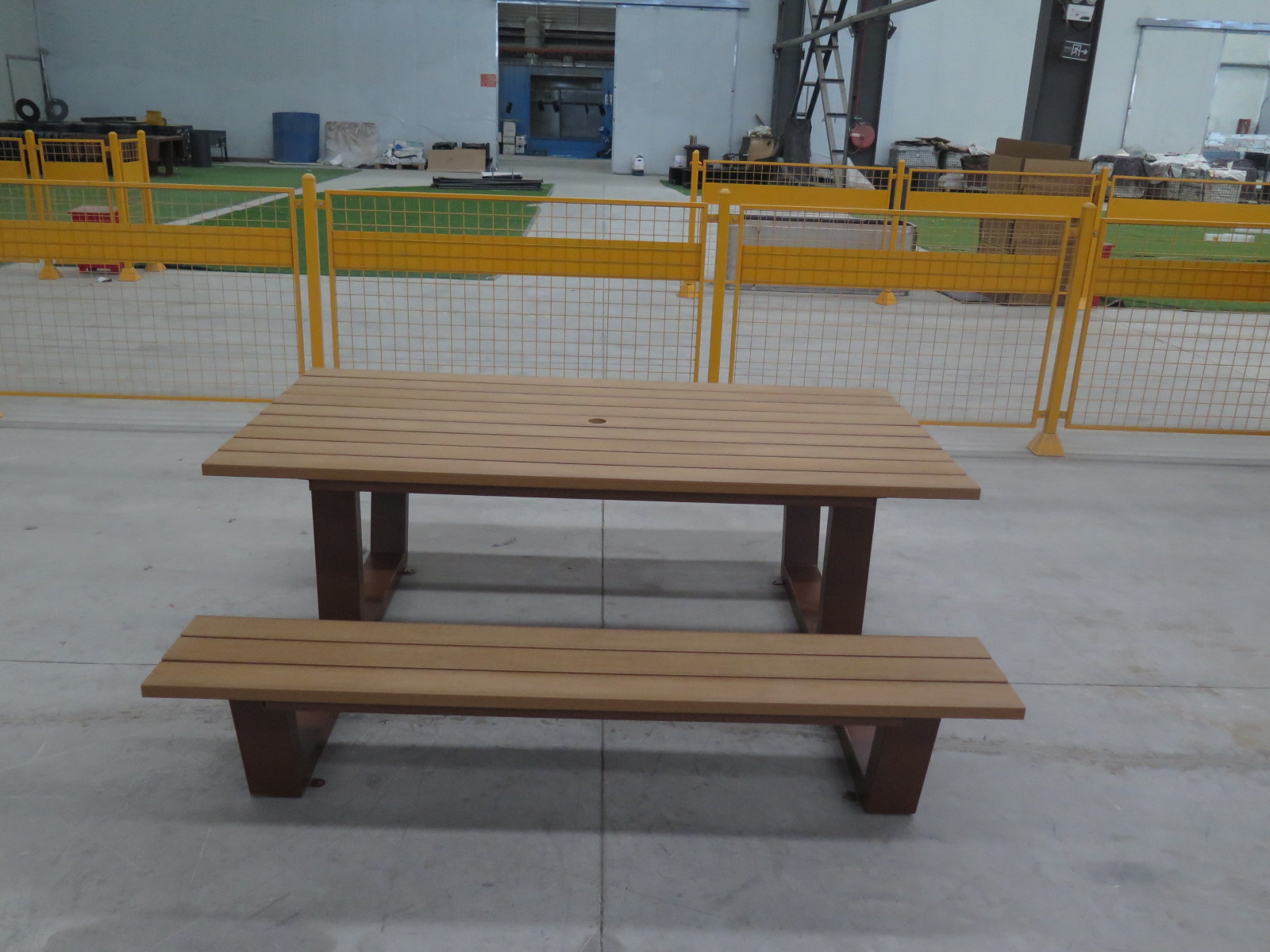 HPIC44  picnic table  (11)
