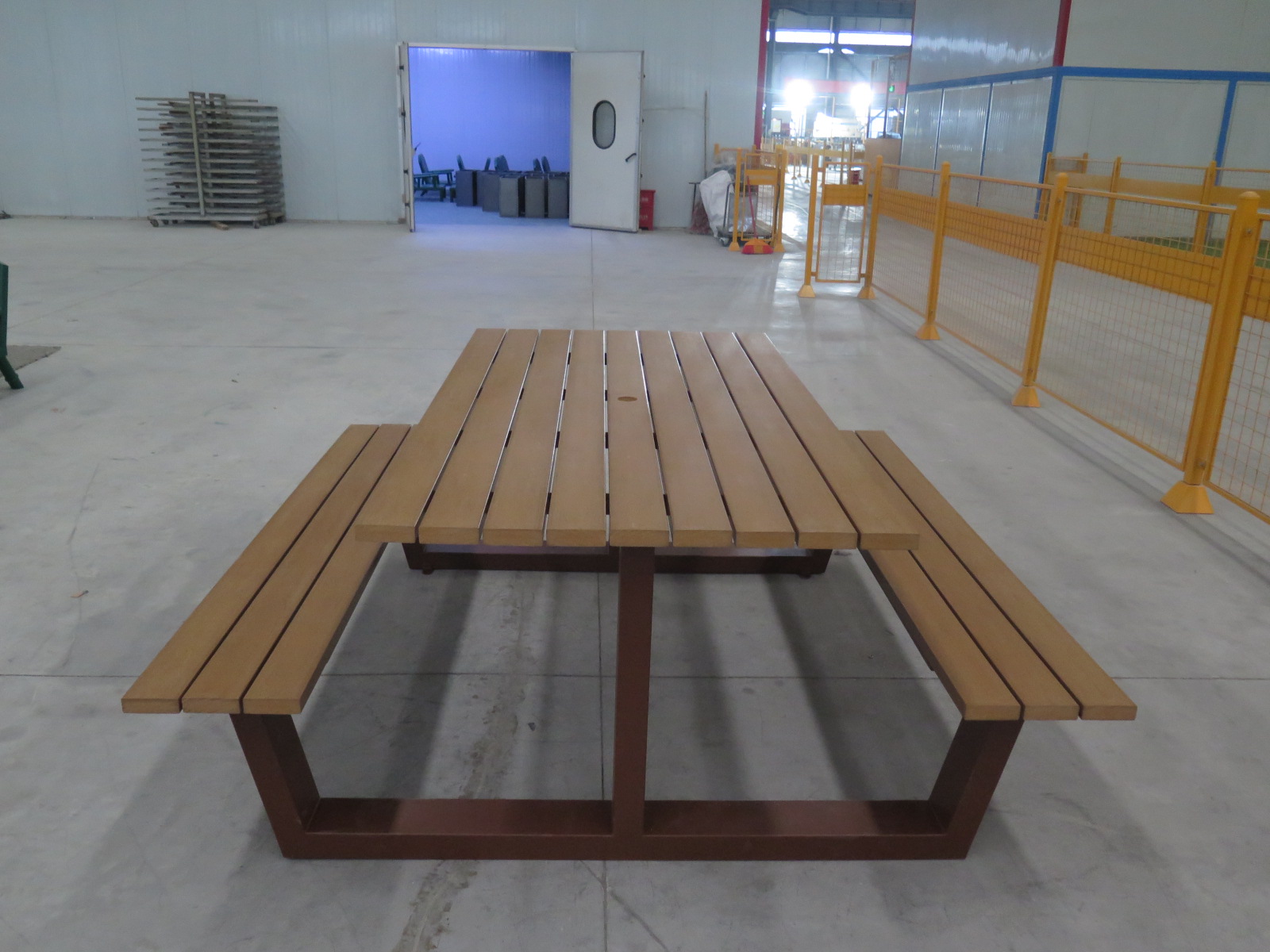 HPIC44  picnic table  (14)