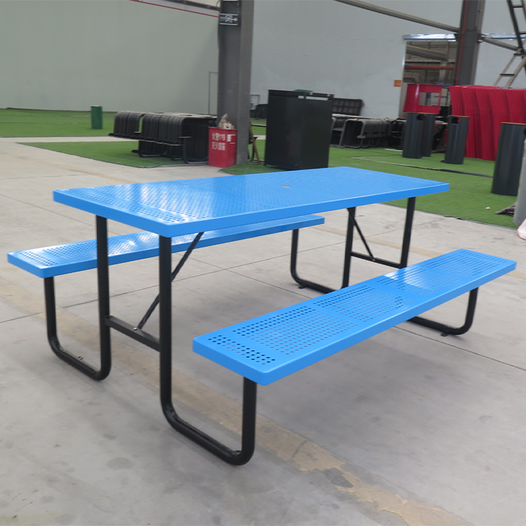 outdoor  picnic table 