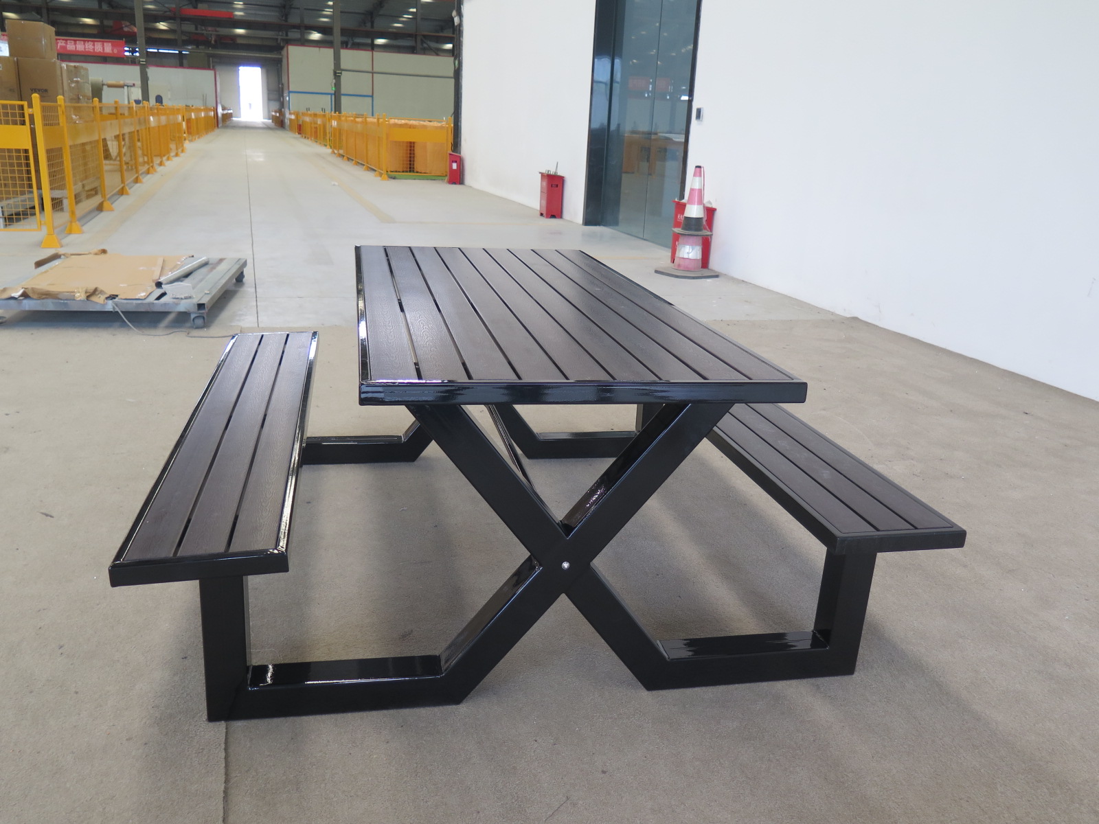 HPICW220903 picnic table  (3)