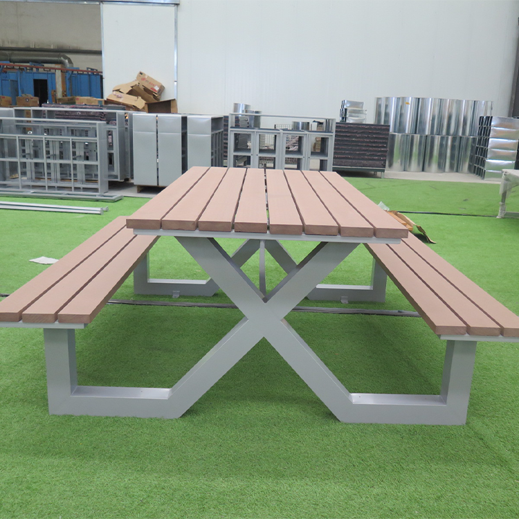 HPIW220903 picnic table  (3)