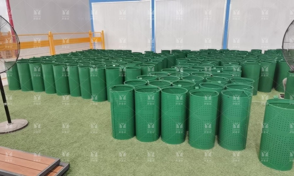 Outdoor furniture workshop (84)