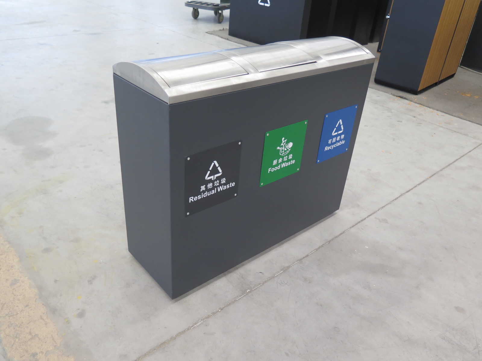 outdoor trash can (10)