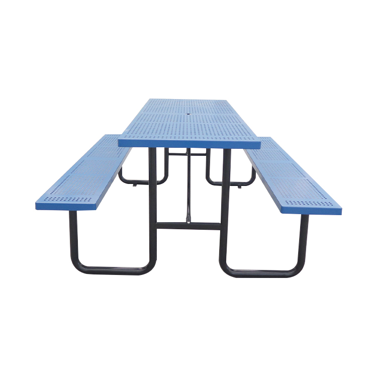 outdoor picnic table