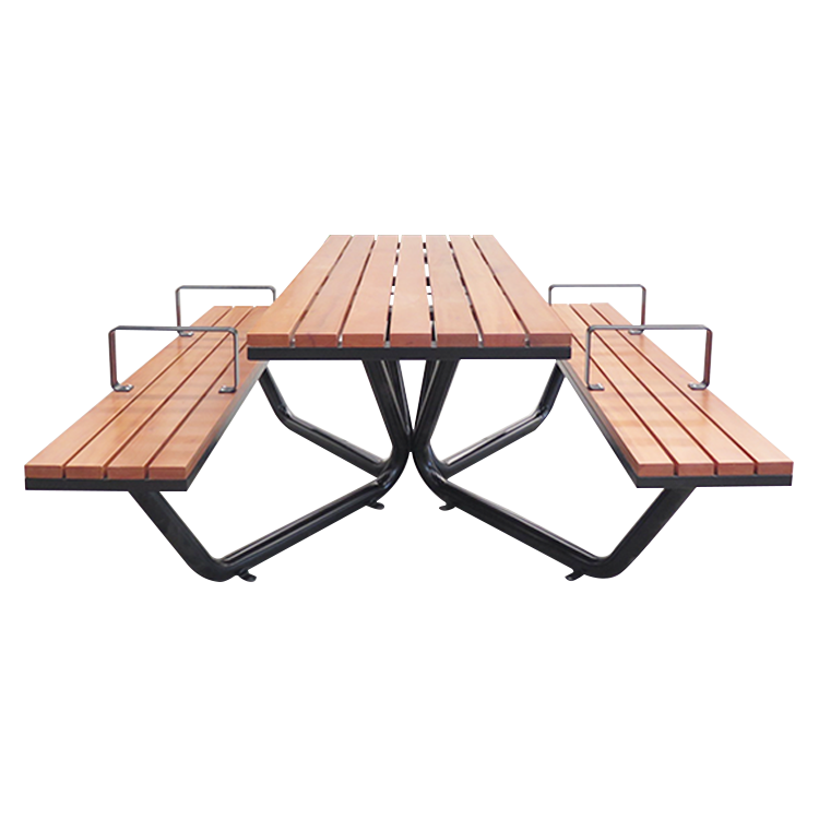 outdoor picnic table