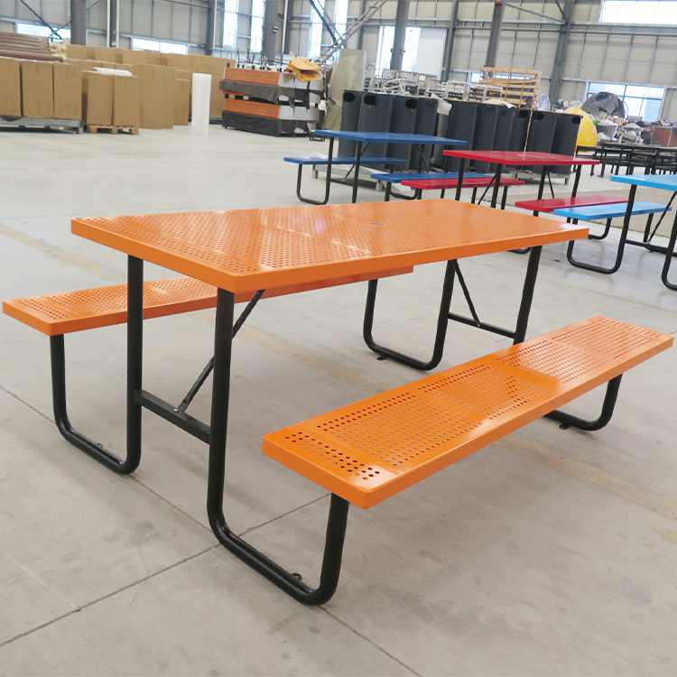 outdoor  picnic table 